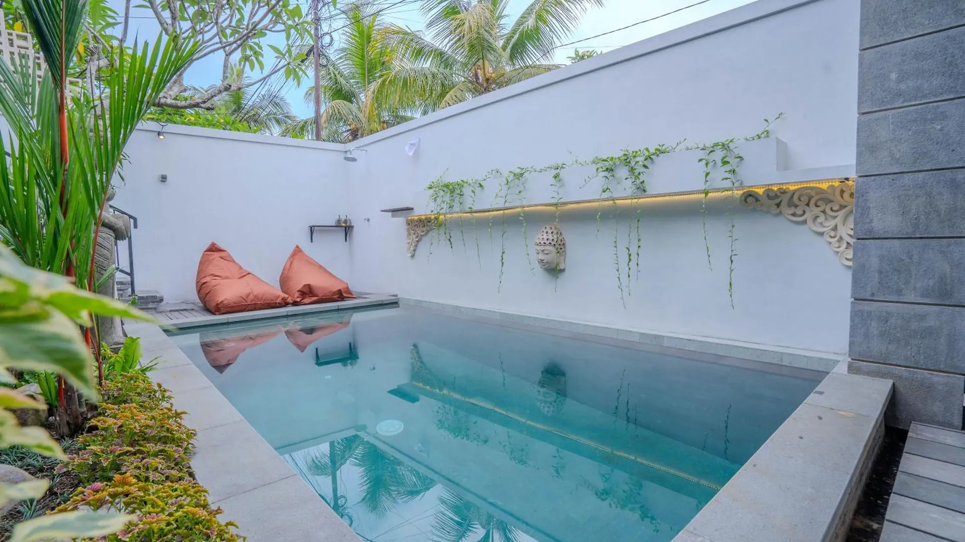 Nindy Ubud Villa  Ubud (Bali)